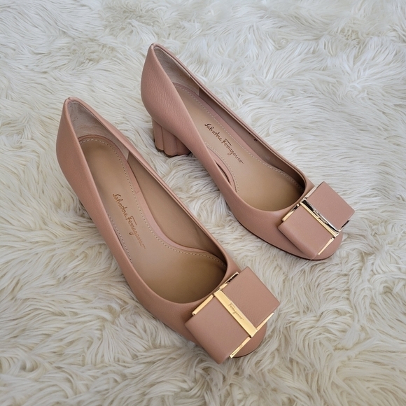 Salvatore Ferragamo Capua 55 bow pumps Floral size 4 - Picture 3 of 11